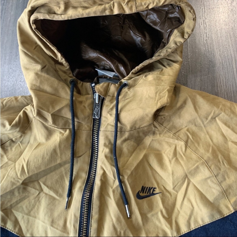 (VERY RARE)Hooded Nike Jacket - Picture 3 of 4